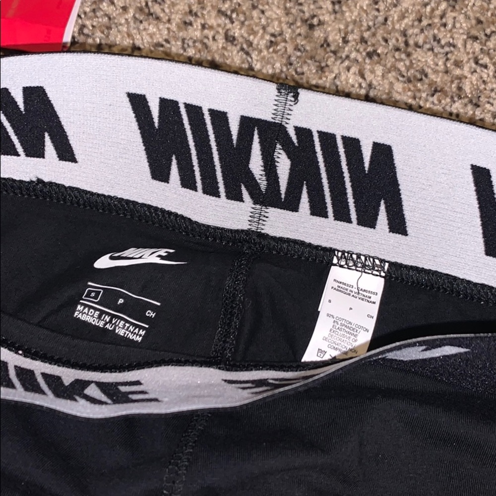 Nike leggings